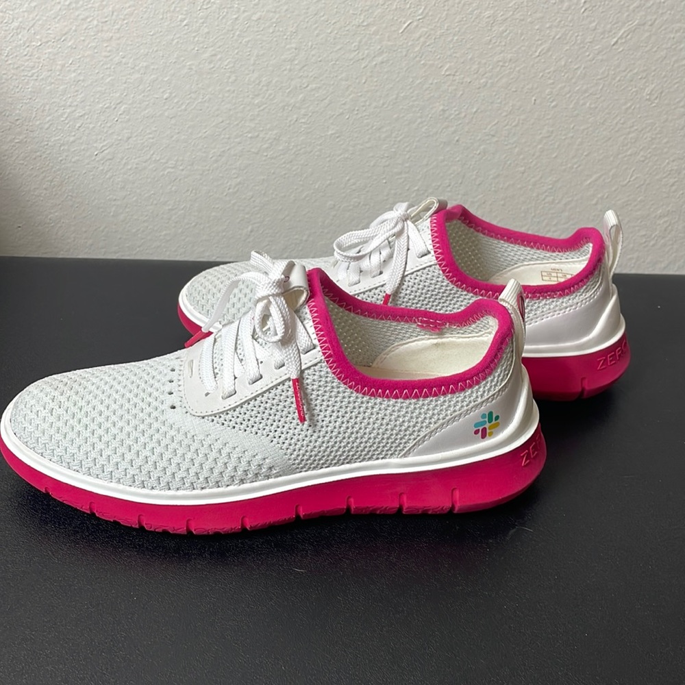 Cole Haan Limited Edition.unisex  Mens 4/Women’s 6. Zerogrand slip on sneakers.